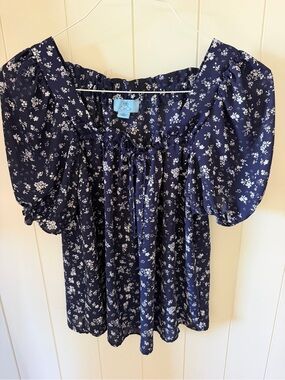 CeCe Navy Floral Puff-Sleeve Peasant Blouse